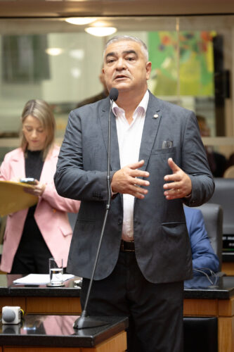 - Deputado Sargento Lima (PL)