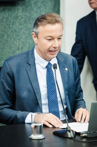 - Deputado Napoleão Bernardes (PSD)