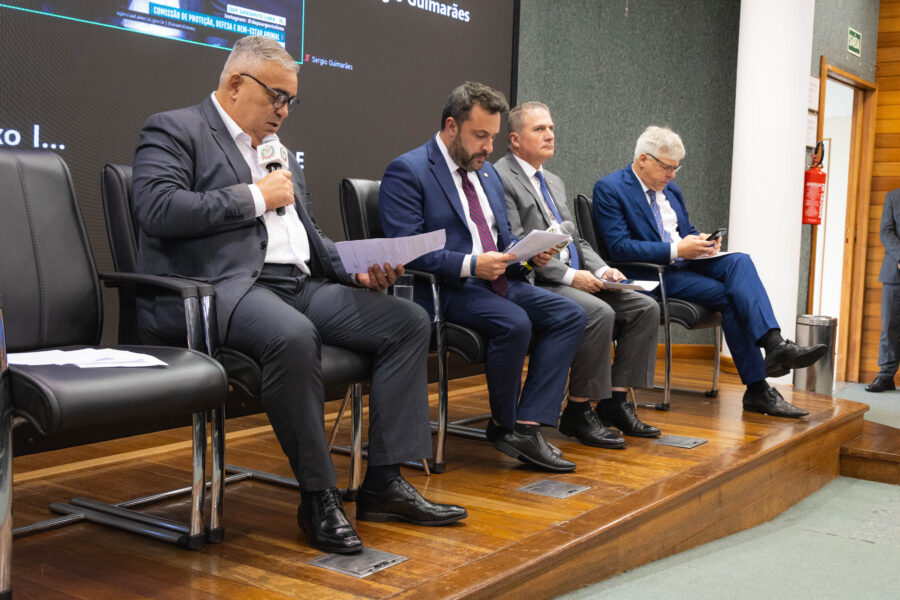 - Deputado Sargento Lima (PL) 	
- Deputado Altair Silva (PP) 	
 - Deputado Marcius Machado (PL)  - Deputado Fabiano da Luz (PT)