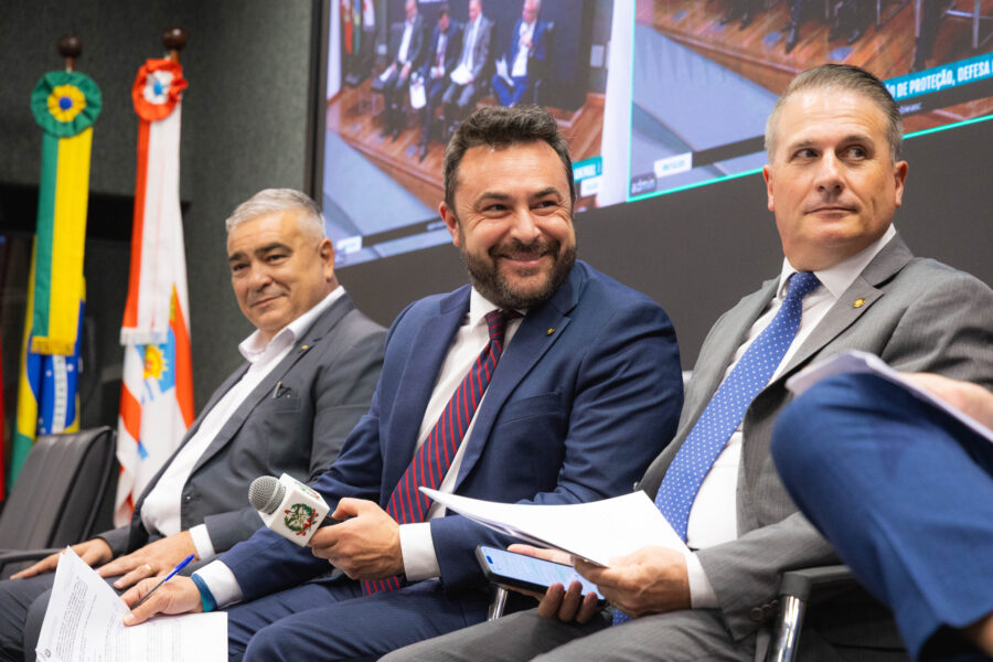 - Deputado Sargento Lima (PL) 	
 - Deputado Marcius Machado (PL)