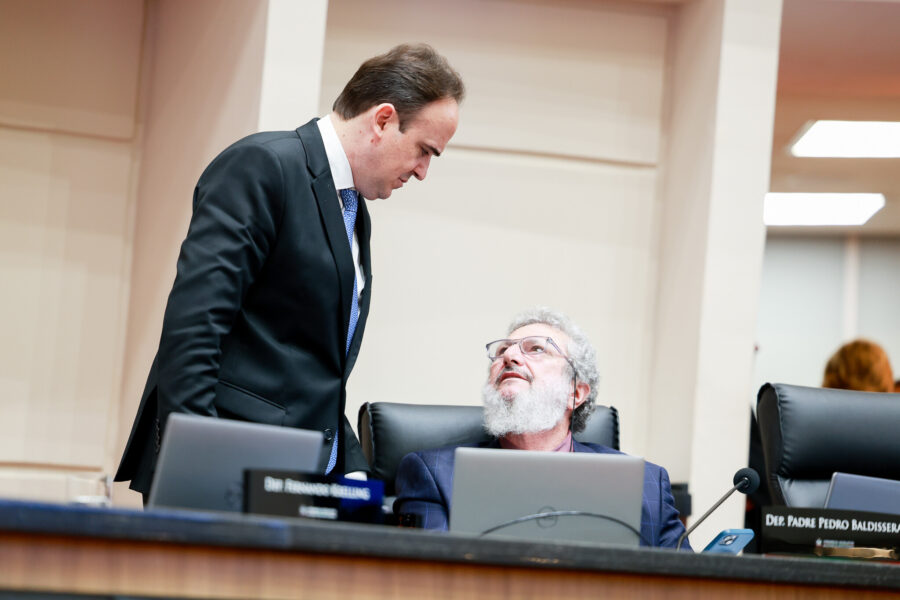 - Deputado Carlos Humberto (PL)
- Deputado Padre Pedro Baldissera (PT)