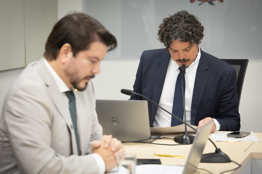 - Deputado Alex Brasil (PL) - Deputado Marquito (PSOL)