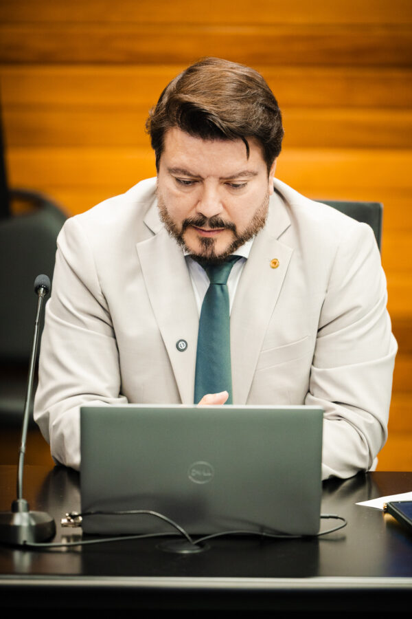 - Deputado Alex Brasil (PL)