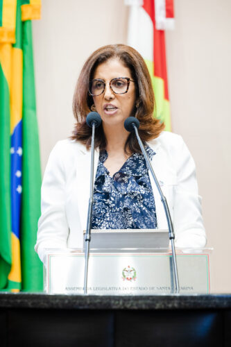 - Carla Inácio - Diretora do Instituto Nexxera