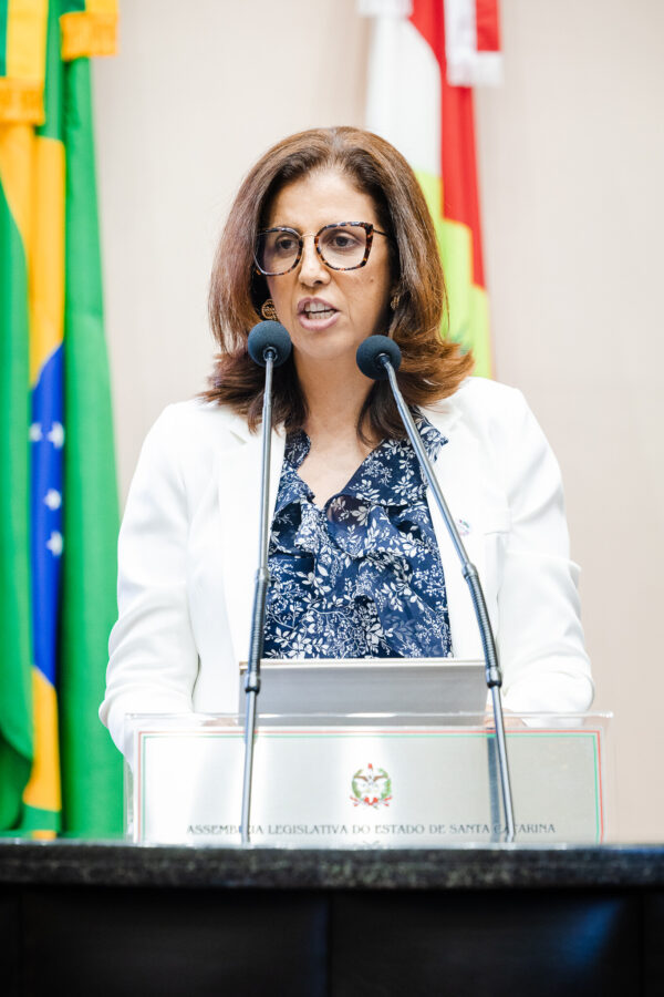 - Carla Inácio - Diretora do Instituto Nexxera