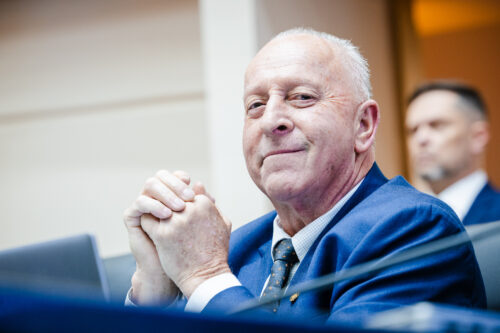 - Deputado Oscar Gutz (PL)