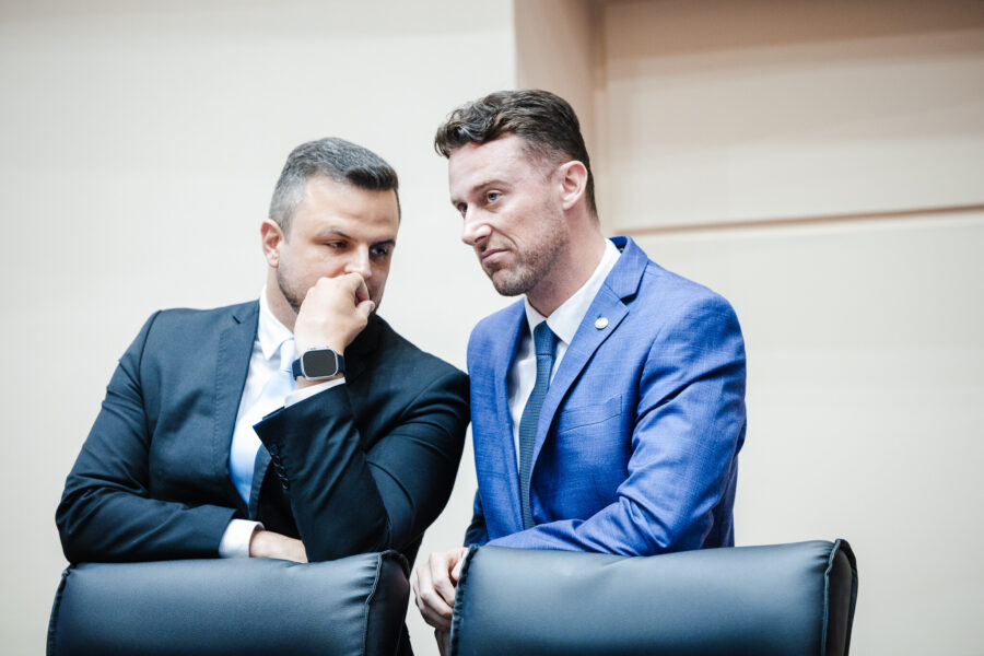 - Deputado Lucas Neves (PODEMOS)
 - Deputado Fernando Krelling (MDB)