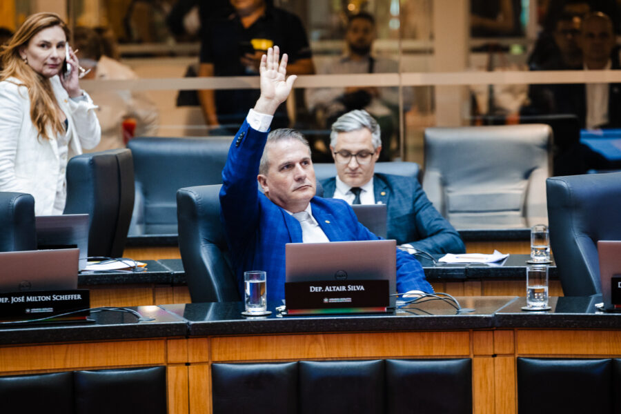 - Deputado Altair Silva (PP)