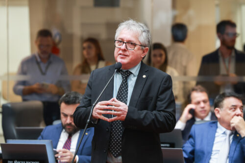 - Deputado Tiago Zilli (MDB)
