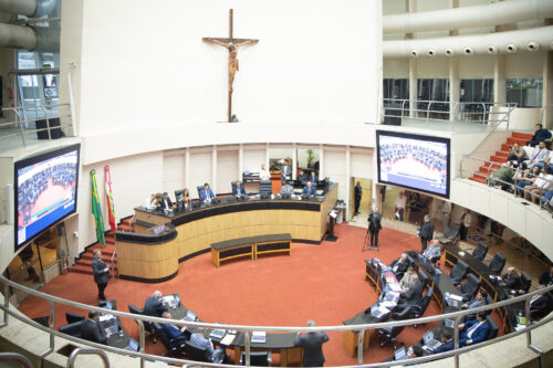 Orçamento estadual de 2026 estima receita e fixa despesas em R$ 57,93 bilhões