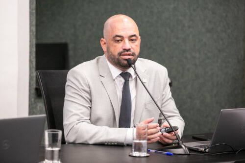 - Diogo Demarchi Silva - Secretário de Estado da Saúde de Santa Catarina.