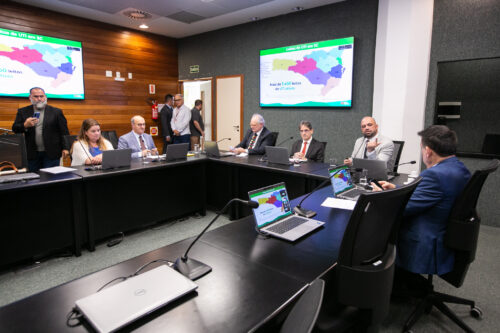 - Deputado José Milton Scheffer (PP) - Deputado Dr. Vicente Caropreso (PSDB)  - Deputado Neodi Saretta (PT) 	


- Diogo Demarchi Silva - Secretário de Estado da Saúde de Santa Catarina.  - Deputado Mauricio Peixer (PL)