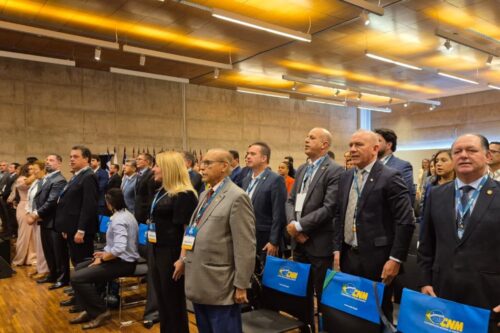 Minotto marca presença na 1ª Marcha Nacional dos Deputados Estaduais