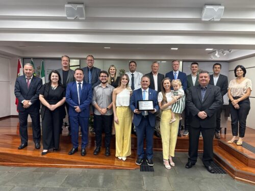 Altair Silva recebe título de Cidadão Honorário de Chapecó