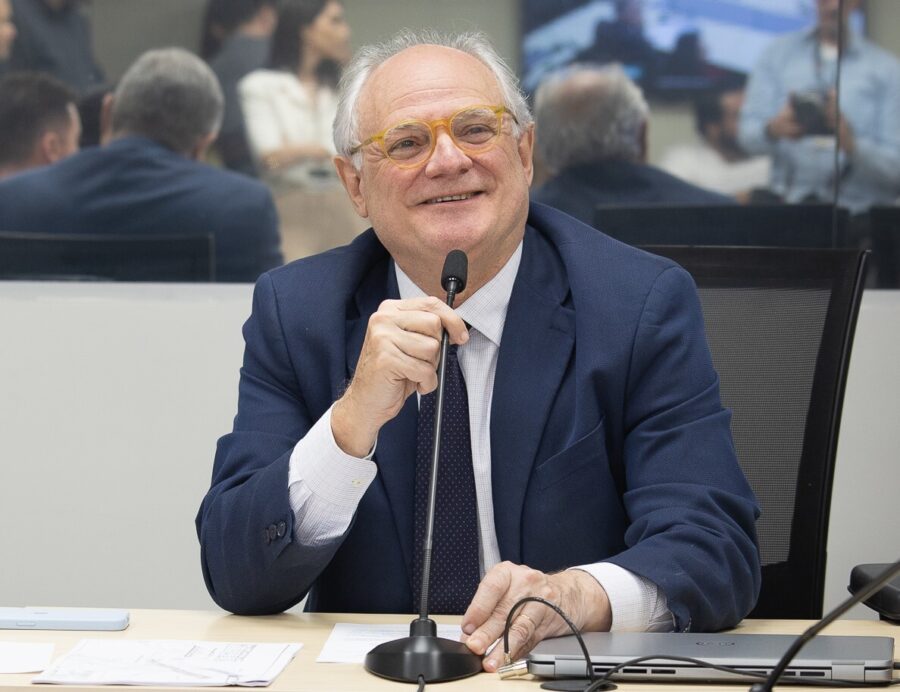 Dr. Vicente encerra 2025 com 20 PLs aprovados, mais de R$ 32 mi em repasses e avanços na inclusão