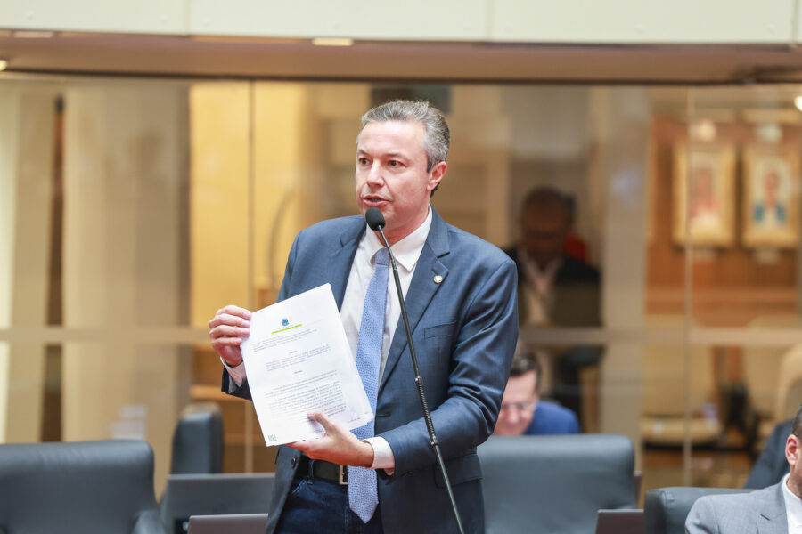 Deputado Napoleão Bernardes é o autor do projeto