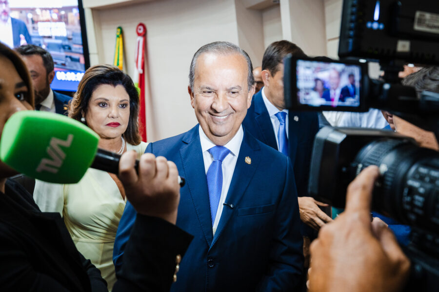 - Jorginho Mello - Governador de Santa Catarina