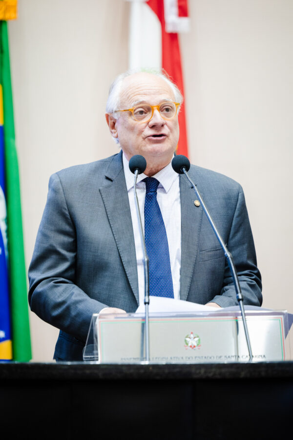 - Deputado Dr. Vicente Caropreso (PSDB)