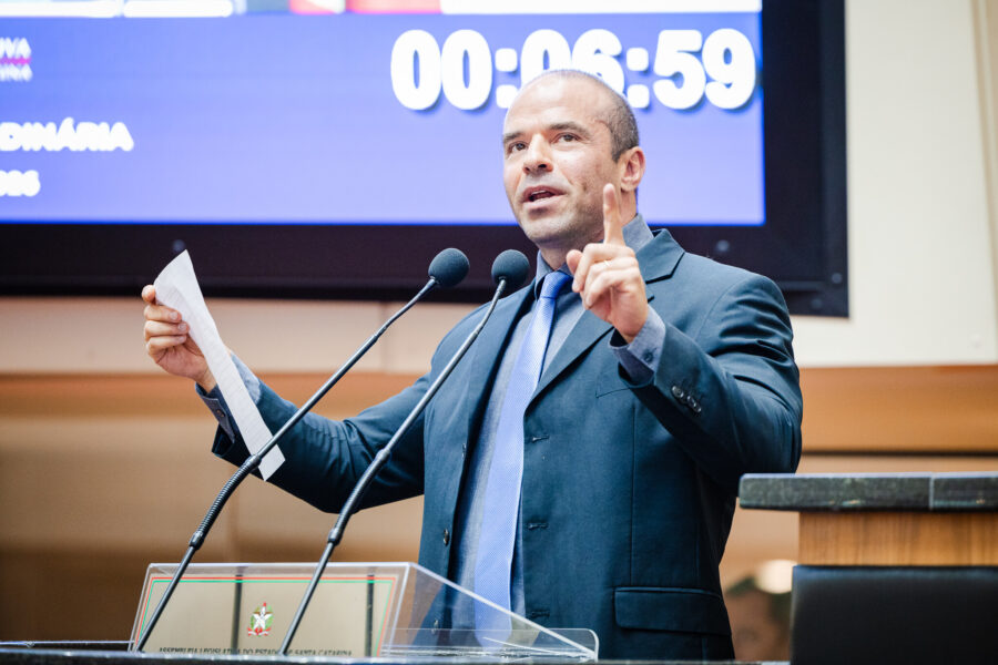 Deputado Jessé Lopes.