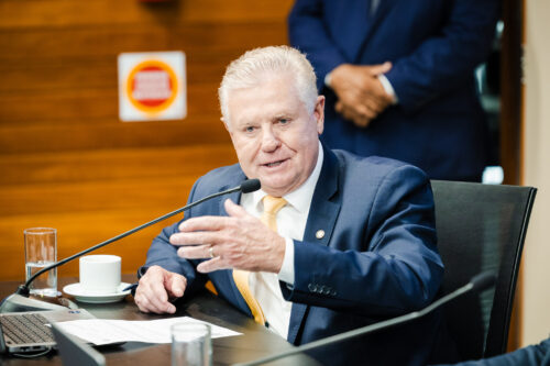 Nilso Berlanda apresenta projeto que moderniza exame prático da CNH em SC