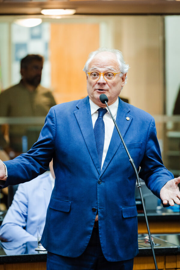 - Deputado Dr. Vicente Caropreso (PSDB)