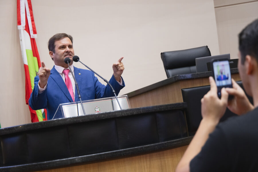 - Deputado Sérgio Guimarães(União)