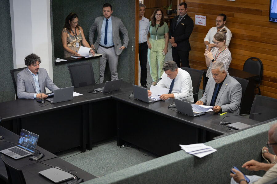 - Deputado Marquito (PSOL)
 - Deputado Ivan Naatz (PL)- Deputado Sargento Lima (PL)