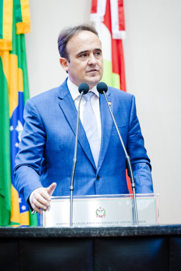 - Deputado Carlos Humberto (PL)