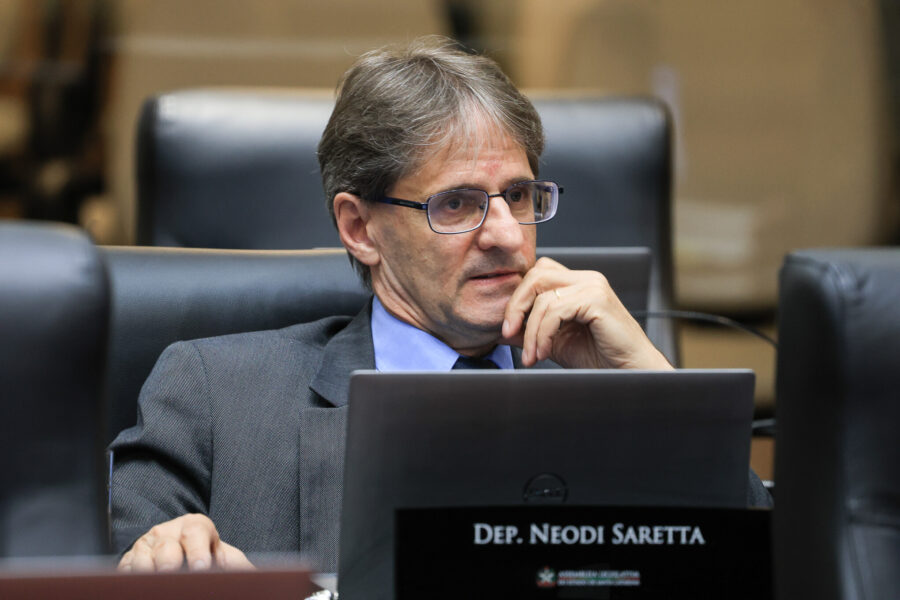 - Deputado Neodi Saretta (PT)