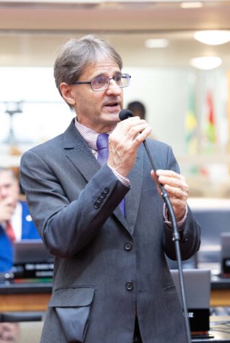 - Deputado Neodi Saretta (PT)