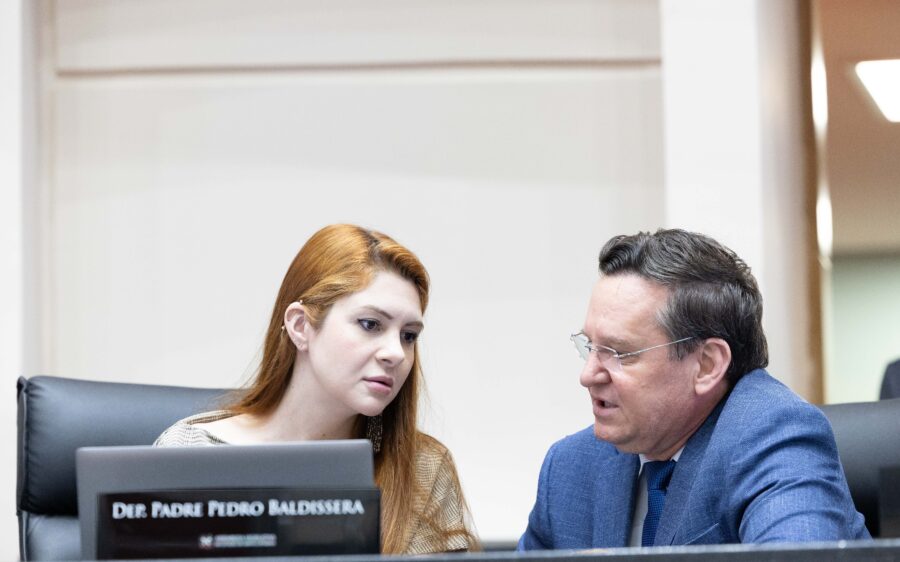 - Deputada Ana Campagnolo (PL)
 - Deputado Jair Miotto (União)