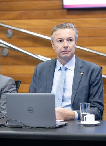 - Deputado Napoleão Bernardes (PSD)