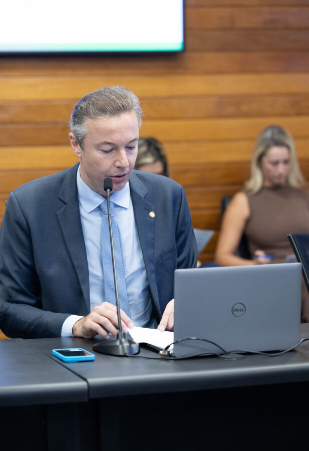 - Deputado Napoleão Bernardes (PSD)