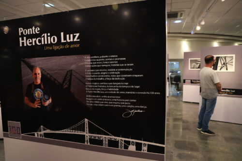 Centenário da Ponte Hercílio Luz começa a ser celebrado na Alesc com lançamento de livro e exposição