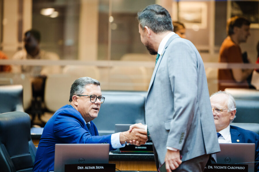 - Deputado Ivan Naatz (PL)- Deputado Pepê Collaço (PP)