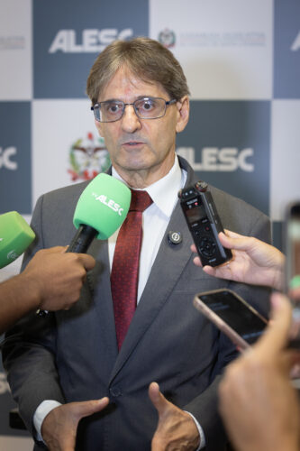 - Deputado Neodi Saretta (PT)