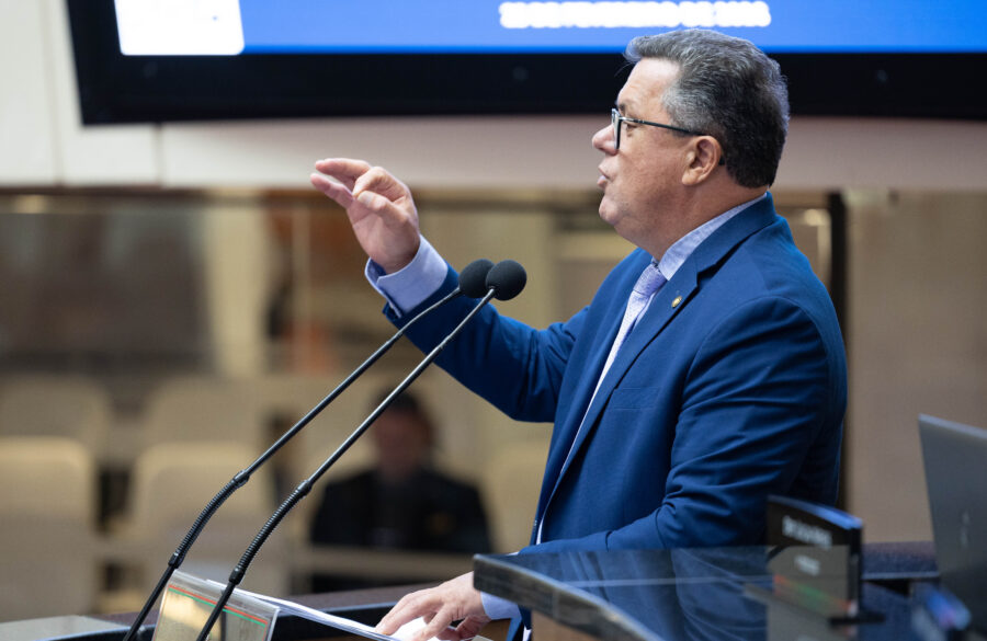 Deputado Ivan Naatz: Prioridade e acolhimento