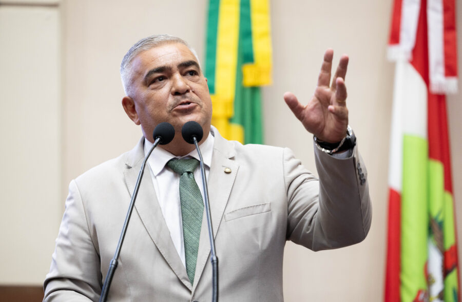 - Deputado Sargento Lima (PL)