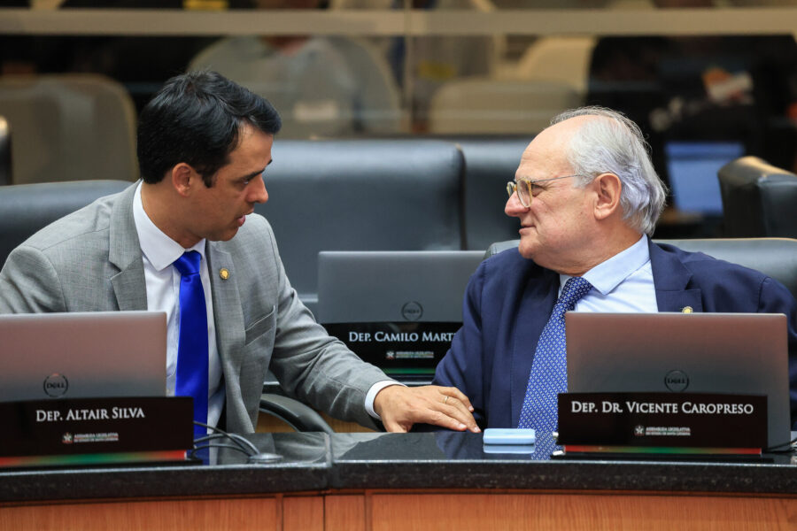 - Deputado Marcos da Rosa (União)	
 - Deputado Dr. Vicente Caropreso (PSDB)
