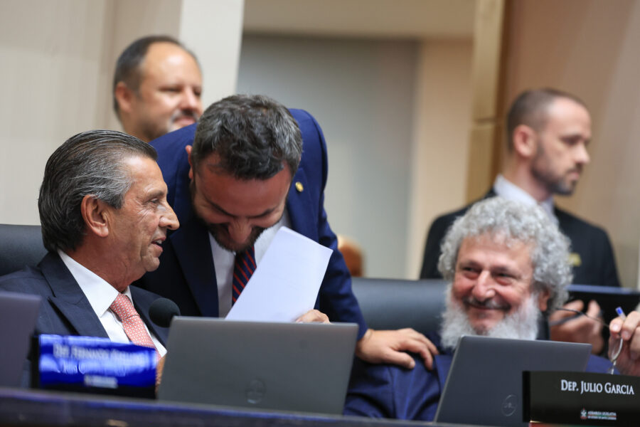 - Deputado Julio Garcia (PSD)