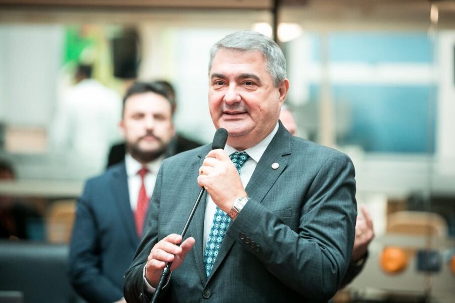 Deputado Lunelli.