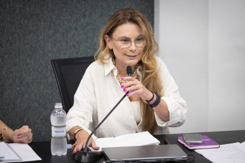 Aprovado projeto de lei que garante direito à amamentação durante concursos públicos