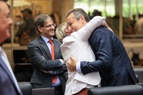 - Deputado Neodi Saretta (PT)