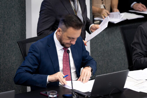 - Deputado Pepê Collaço (PP)