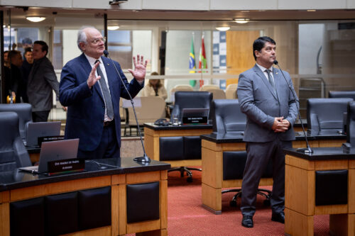 - Deputado Dr. Vicente Caropreso (PSDB) 
 - Deputado Emerson Stein (MDB)