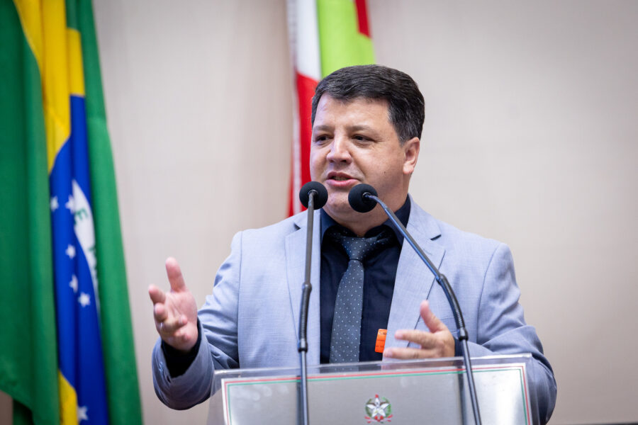 Prefeito de Praia Grande, Elisandro Fanica