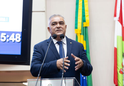 Sessão tem crítica à recusa do governo brasileiro em classificar PCC e CV como organizações terroristas