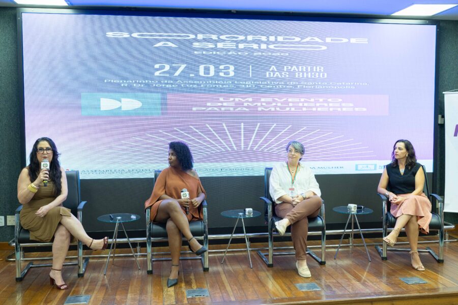 O evento aconteceu no Plenarinho da Assembleia Legislativa.