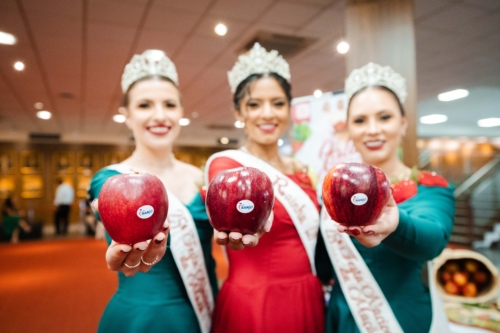 Suspensão de Sessão – Prefeito e Realeza de São Joaquim convidam para a 25ª Festa Nacional da Maçã – Prefeito de Nova Trento convida para a ConstruAgro