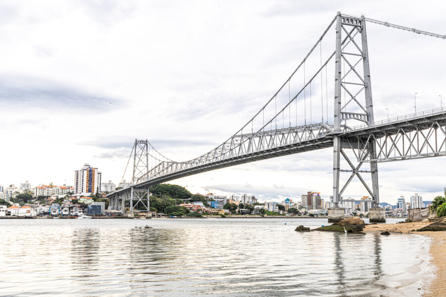 Ponte Hercílio Luz chega ao centenário como ícone de Santa Catarina